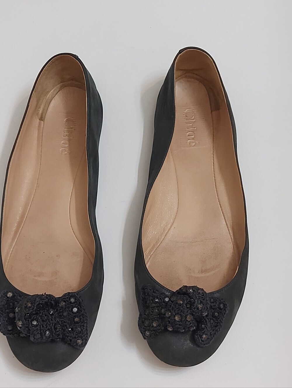 Chloe  Embellished Bow Leather Ballet Flats - Black